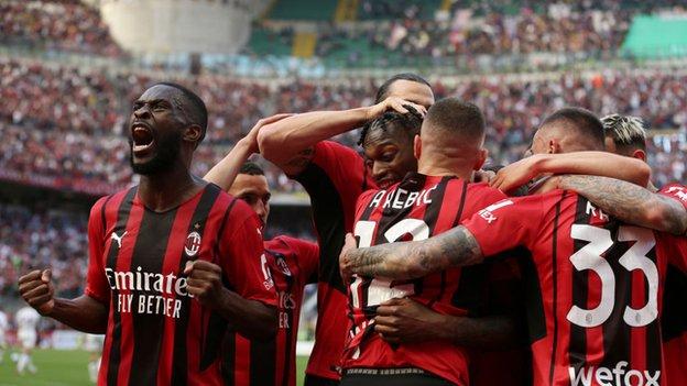 KOOXDA AC MILAN OO RAJO KA QABTA HANASHADA HORYAALKA TALYAANIGA